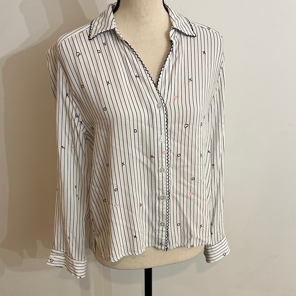 Jane + Delancey Valentines Striped Button-Up Shirt xoxo Heart Black White Small